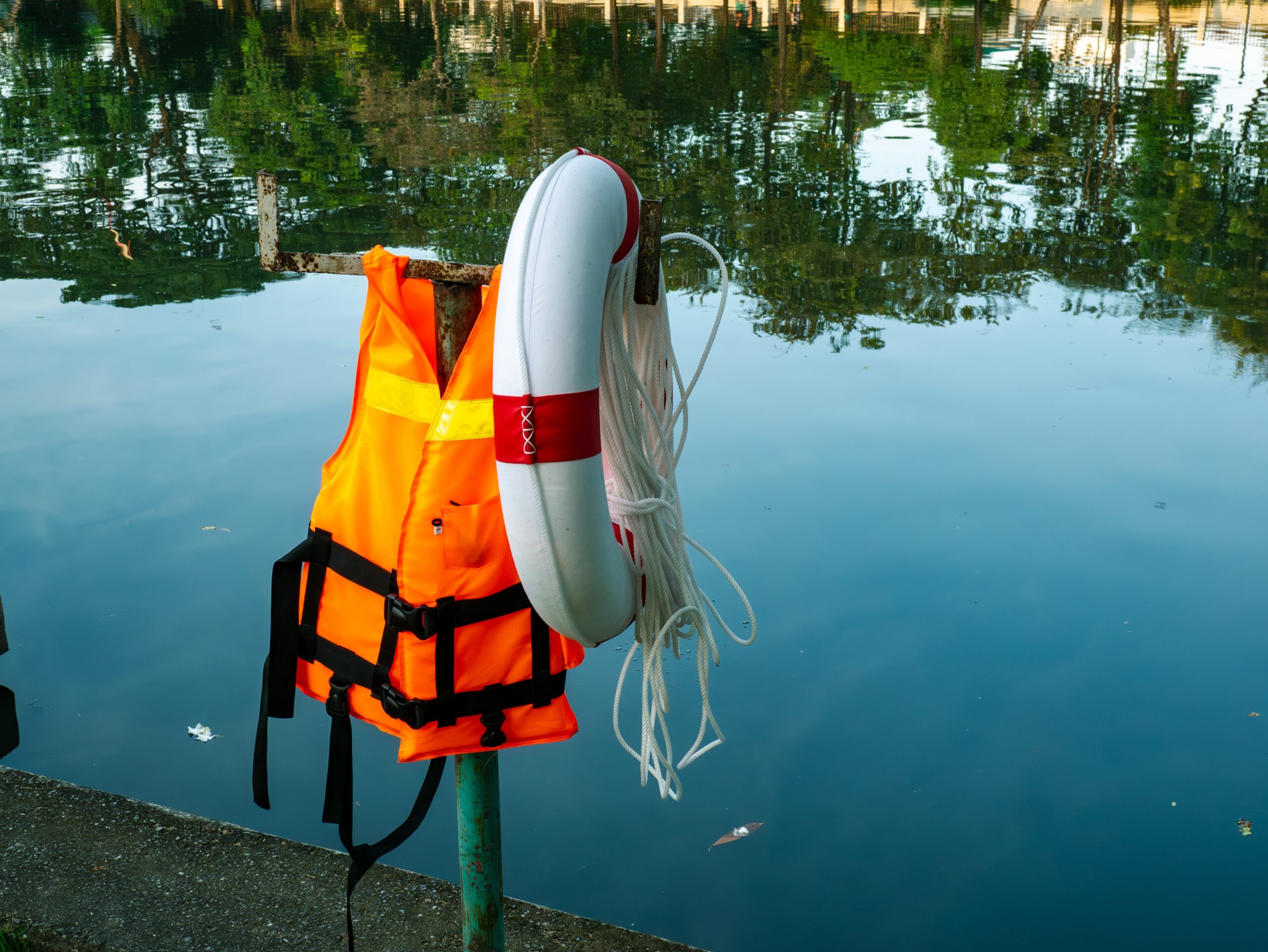life jacket and flotation device 