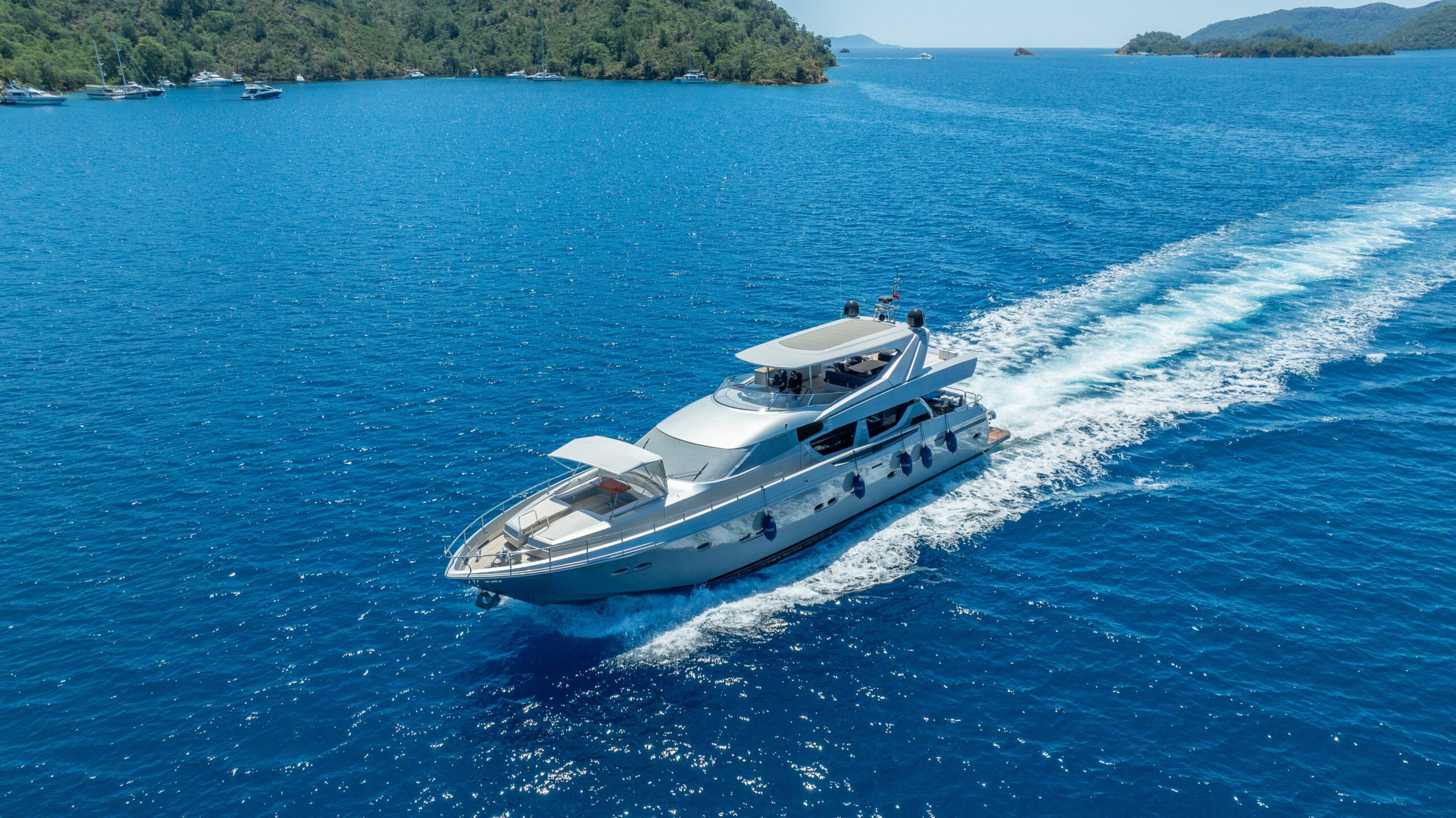 yacht zooming through the water 